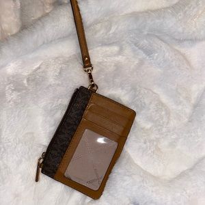 Micheal Kors Wristlet Wallet